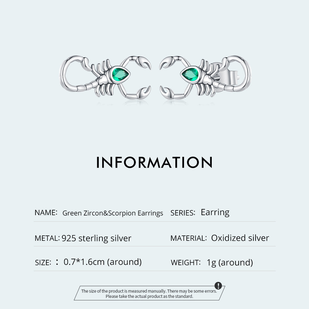 Ohrstecker Skorpion aus 925er Silber mit grünem Zirkon