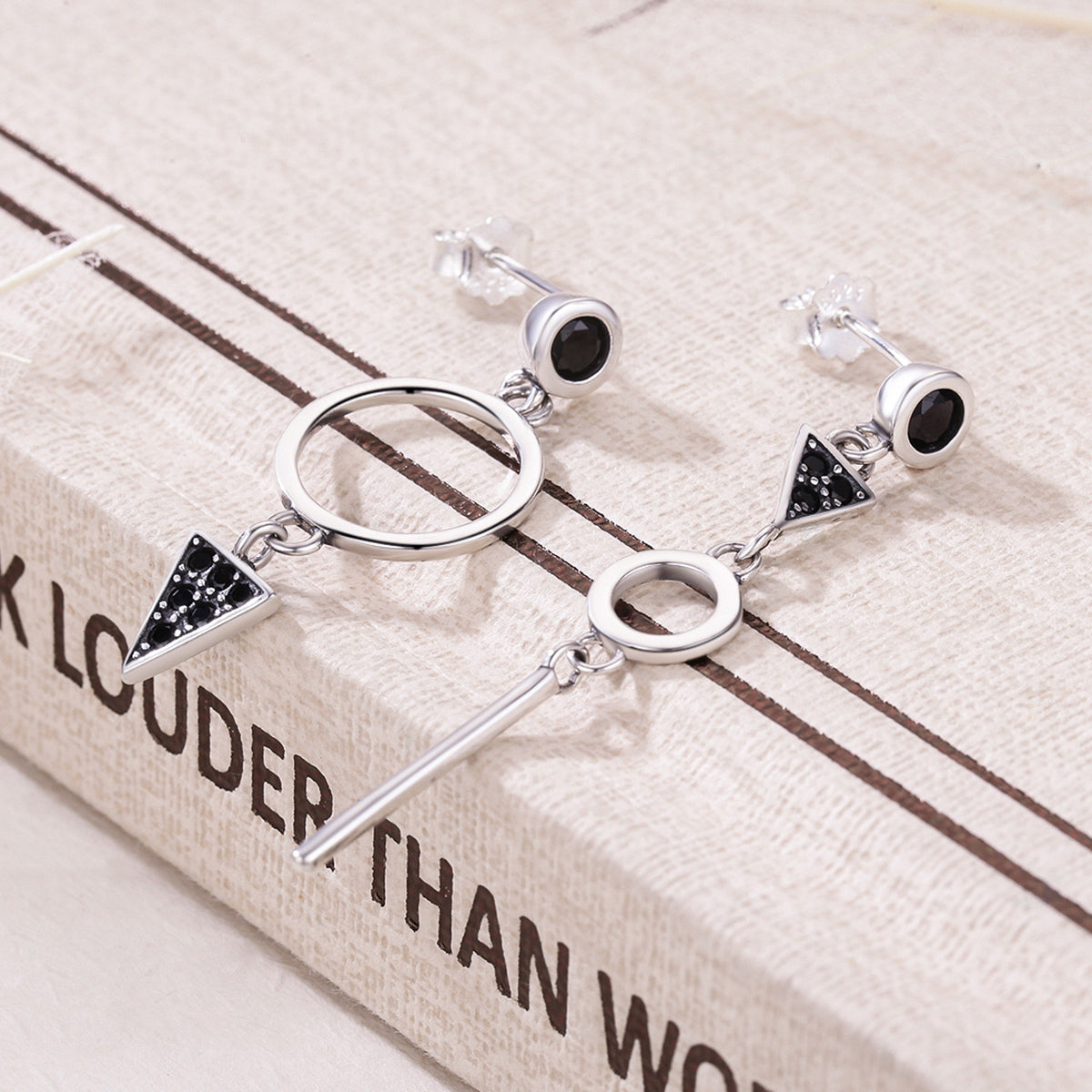 Boucles D'oreilles Pendantes Géométrie Argent 925 Avec Pierres CZ Noires